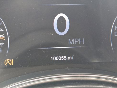 Used 2017 Jeep Grand Cherokee Limited image 10