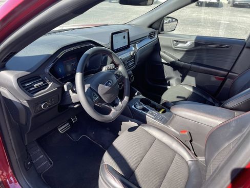 Used 2023 Ford Escape ST-Line AWD/4WD image 10
