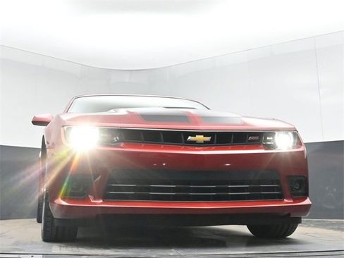 Used 2014 Chevrolet Camaro SS w/ RS Package image 31