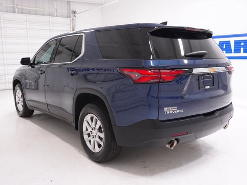 Used 2023 Chevrolet Traverse LS image 9