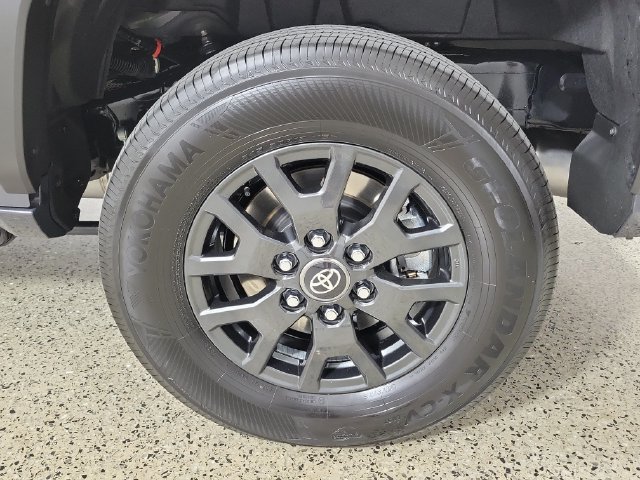 Used 2026 Toyota 4Runner SR5 AWD/4WD image 8