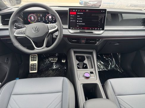 New 2026 Volkswagen Tiguan SE R-Line image 24