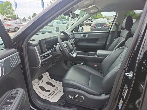 Used 2025 Hyundai Santa Fe SEL FWD image 15