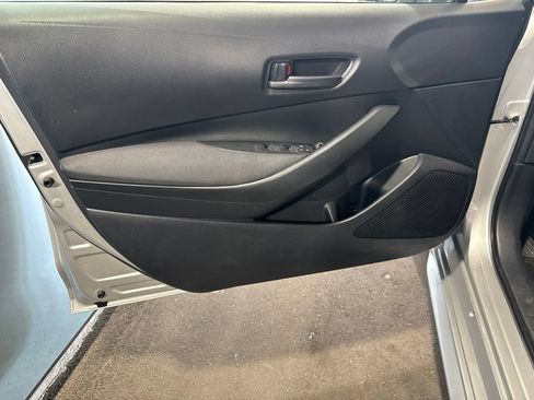 Used 2024 Toyota Corolla LE FWD image 28