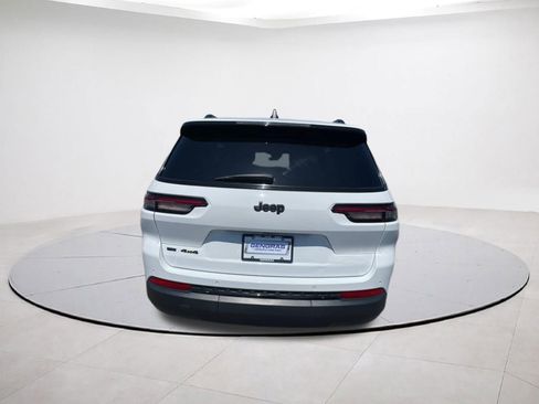 Certified 2023 Jeep Grand Cherokee L Laredo AWD/4WD image 25