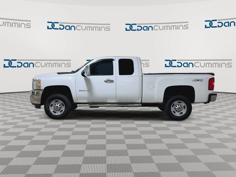 Used 2013 Chevrolet Silverado 2500 W/T AWD/4WD image 5