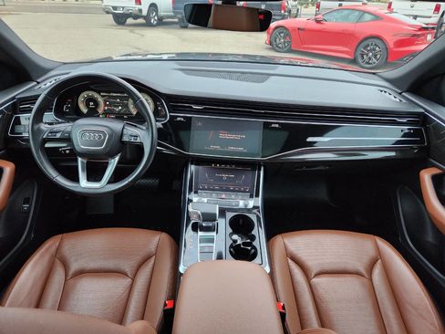 Used 2021 Audi Q8 Premium Plus w/ Premium Plus Package image 4