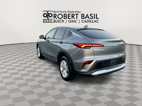 Used 2024 Buick Envista Preferred w/ Convenience I Package FWD image 6