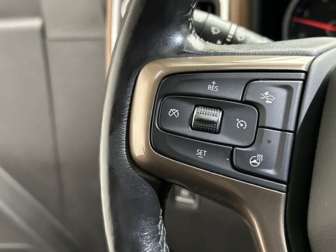 Used 2020 Chevrolet Silverado 2500 High Country image 35