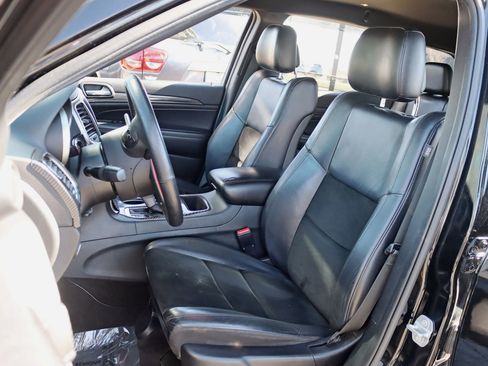 Used 2017 Jeep Grand Cherokee Altitude image 28