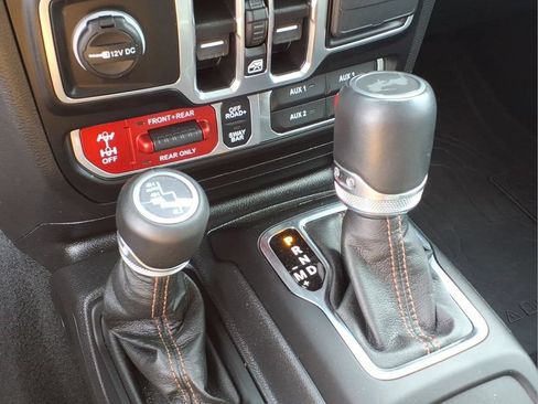 Used 2023 Jeep Wrangler Unlimited Rubicon 392 w/ Dual Top Group AWD/4WD image 11