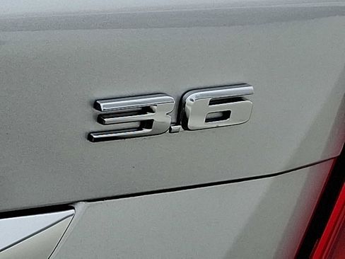 Used 2017 Cadillac XT5 Luxury w/ Driver Awareness Package image 34