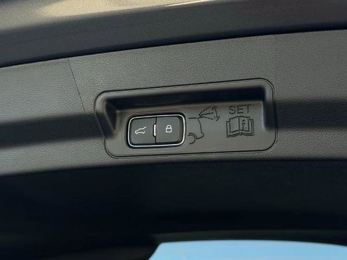 New 2026 Ford Explorer Platinum image 35