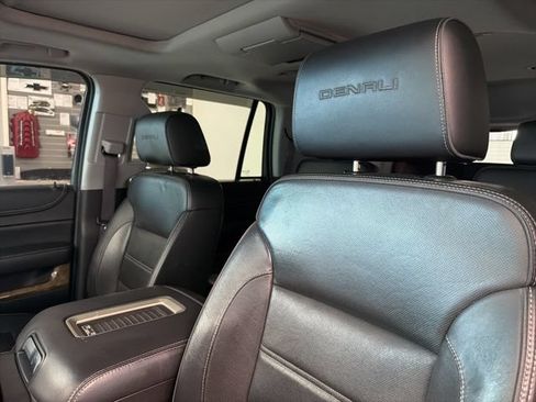 Used 2017 GMC Yukon Denali w/ Open Road Package AWD/4WD image 17