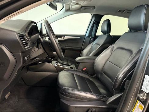 Used 2025 Ford Escape Platinum AWD/4WD image 14