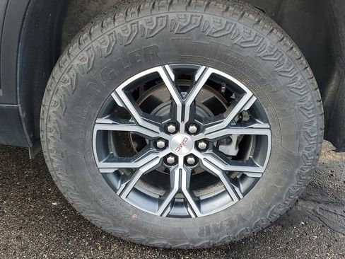 Used 2024 GMC Acadia AT4 AWD/4WD image 6