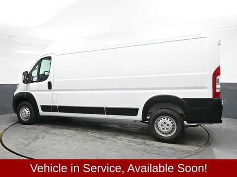 Used 2025 RAM ProMaster 2500 w/ Convenience Group image 4