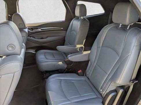 Used 2022 Buick Enclave Premium image 19