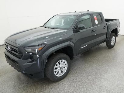 New 2025 Toyota Tacoma SR5