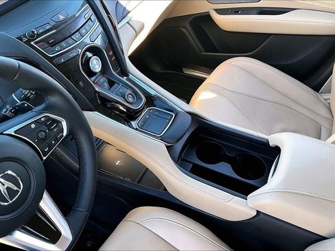 Used 2023 Acura RDX w/ Technology Package image 18