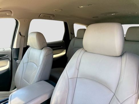 Used 2021 Buick Enclave Essence w/ Sound and Sites Package FWD image 13