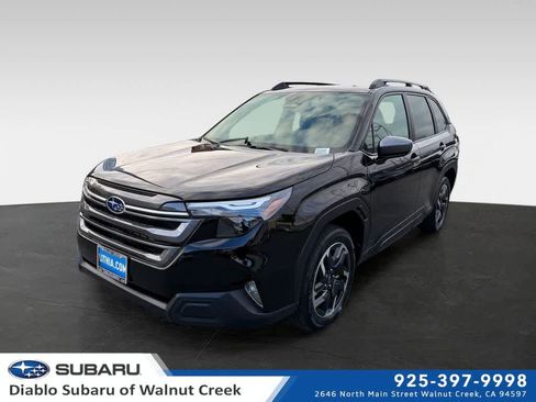 New 2026 Subaru Forester Premium AWD/4WD image 1