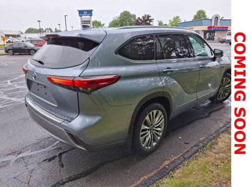 Used 2023 Toyota Highlander Platinum AWD/4WD image 5
