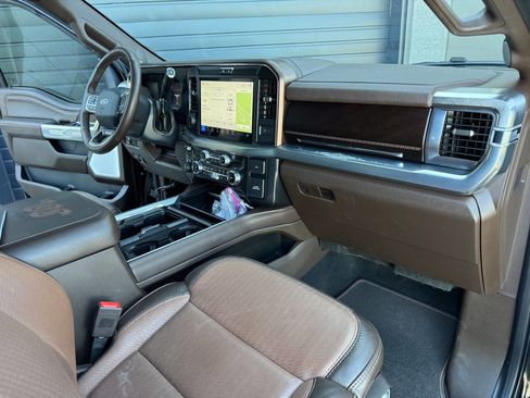 Used 2025 Ford F350 King Ranch image 13
