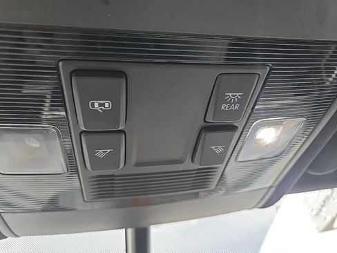 Used 2022 Volkswagen Atlas Cross Sport SE AWD/4WD image 66