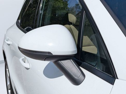 Used 2020 Porsche Macan image 10