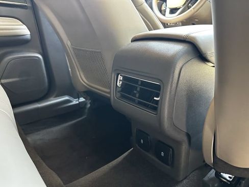 Certified 2024 Lincoln Corsair AWD w/ Equipment Group 101A image 39