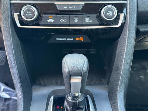 Certified 2018 Honda Civic EX image 22