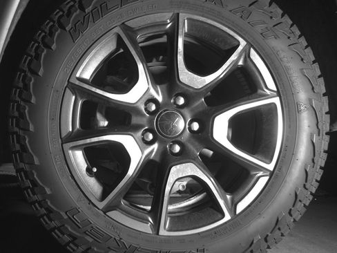 Used 2025 Jeep Compass Trailhawk image 14