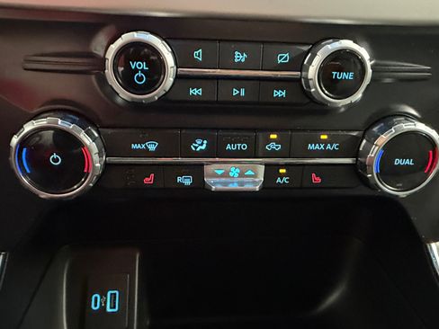 Used 2023 Ford F150 XLT w/ Equipment Group 302A High RWD image 19
