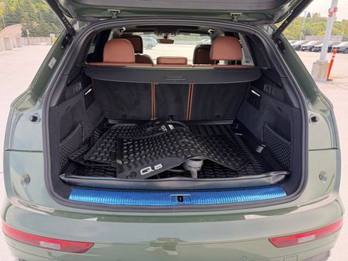 Used 2024 Audi Q5 e Premium Plus w/ Premium Plus Package image 8