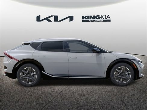 New 2025 Kia EV6 Light image 8