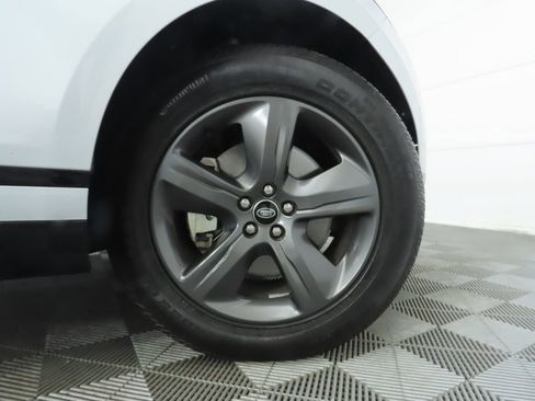 Used 2024 Land Rover Range Rover Velar Dynamic SE image 34