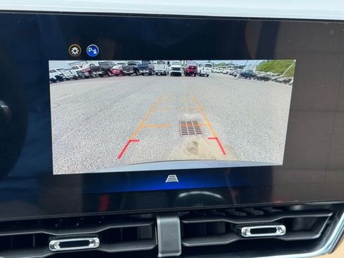 New 2026 Chevrolet Equinox ACTIV w/ Convenience Package III image 23