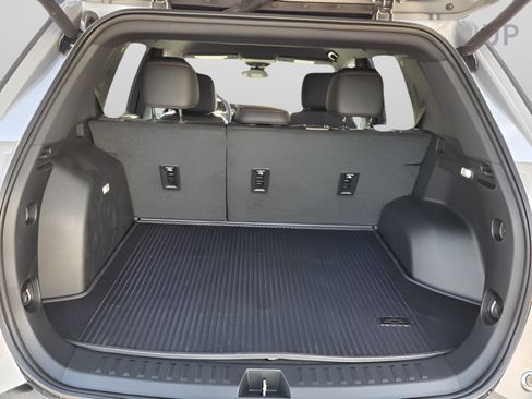 New 2026 Chevrolet Equinox RS w/ LPO, Floor Liner Package AWD/4WD image 9