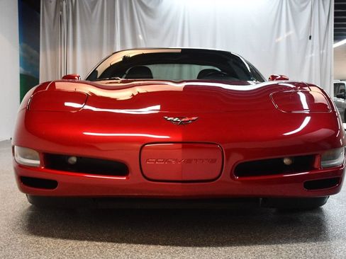 Used 2002 Chevrolet Corvette Coupe w/ Preferred Equipment Group2 RWD image 11