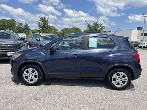 Used 2018 Chevrolet Trax LS FWD image 7