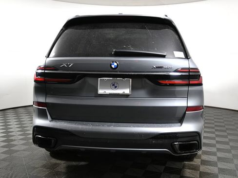 New 2026 BMW X7 xDrive40i w/ M Sport Package AWD/4WD image 6