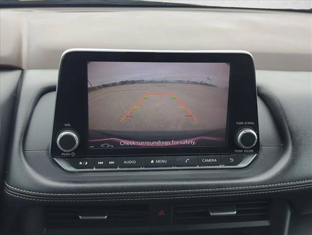 Used 2023 Nissan Rogue S FWD image 13