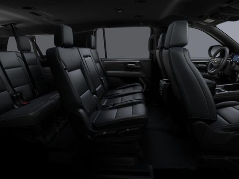 New 2026 Chevrolet Suburban LT w/ Comfort Package AWD/4WD image 35