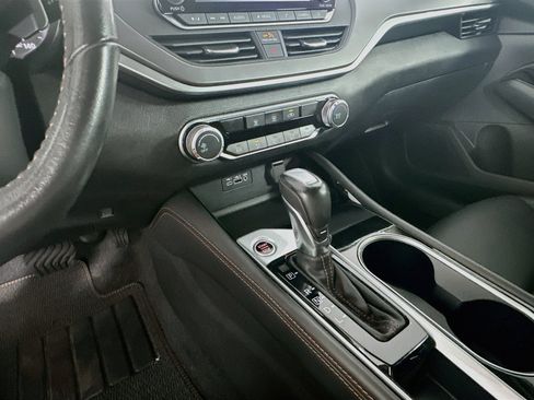 Used 2023 Nissan Altima 2.5 SR FWD image 24