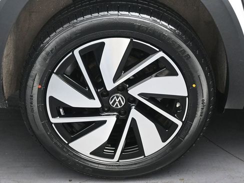 Used 2025 Volkswagen Atlas SE AWD/4WD image 33