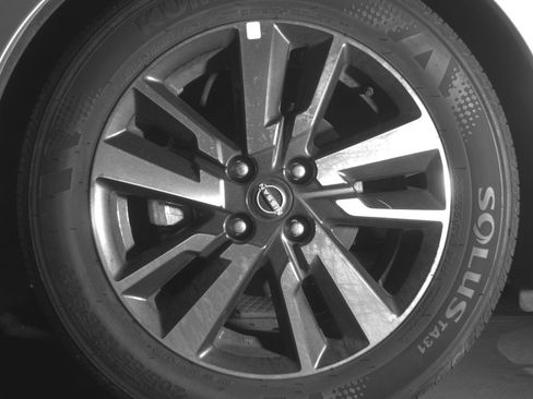 Used 2025 Nissan Versa SV image 12