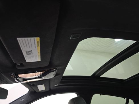 Used 2025 BMW X6 M Competition w/ Executive Package image 14