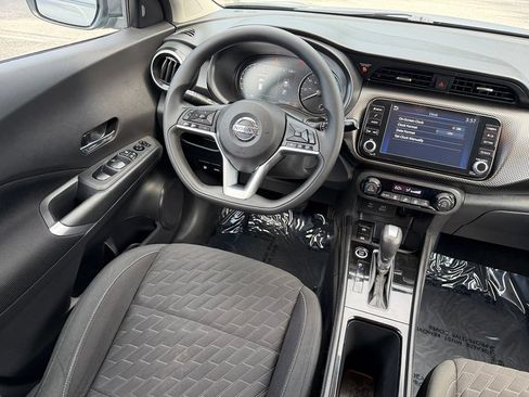 Used 2021 Nissan Kicks SV FWD image 25