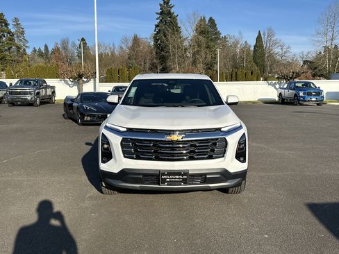 New 2026 Chevrolet Equinox LT w/ Safety and Technology Package image 8